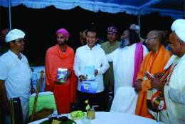 Swami Ashutoshanad with his venerable Guru and governor of Bali, Indonesia